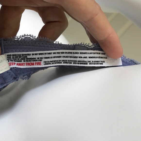 Intimately by Free People size 36D in Lilac strapless bra - Picture 6 of 7